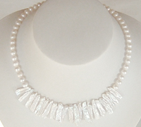 White pearl and Biwa pearl necklace
