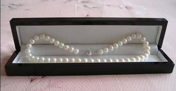 9mm grade A round white pearl necklace